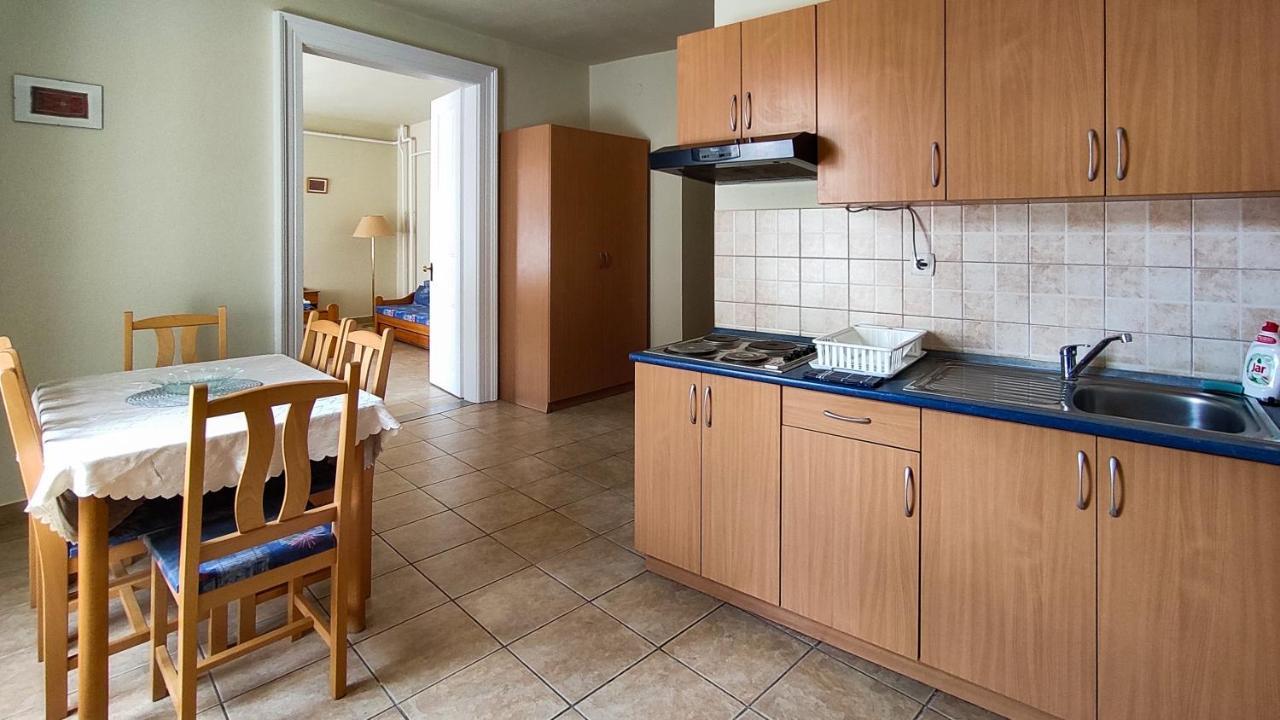 Afrodite Apartmanok Eger Luaran gambar