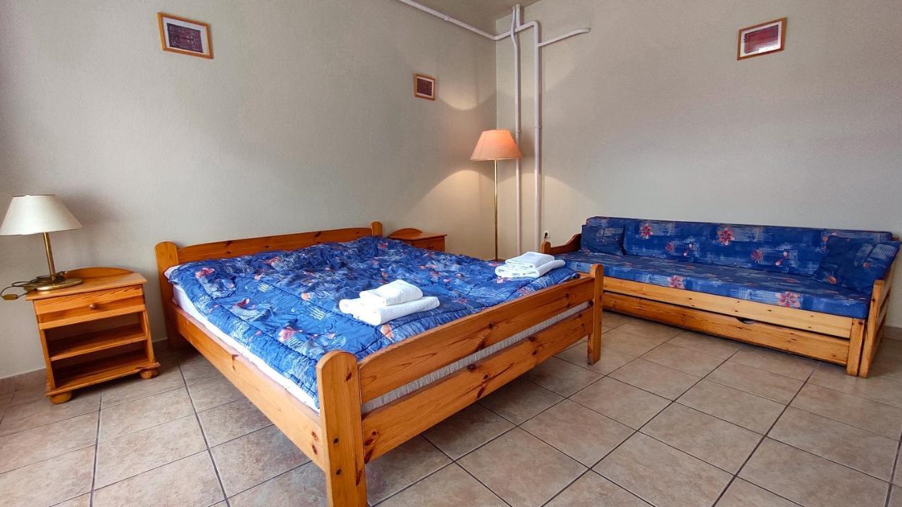 Afrodite Apartmanok Eger Luaran gambar