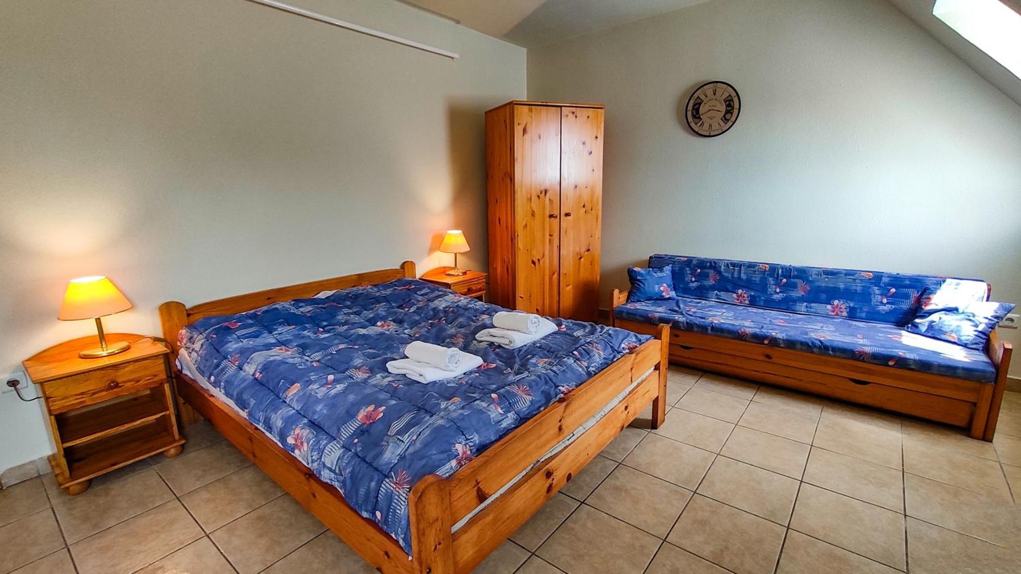 Afrodite Apartmanok Eger Luaran gambar