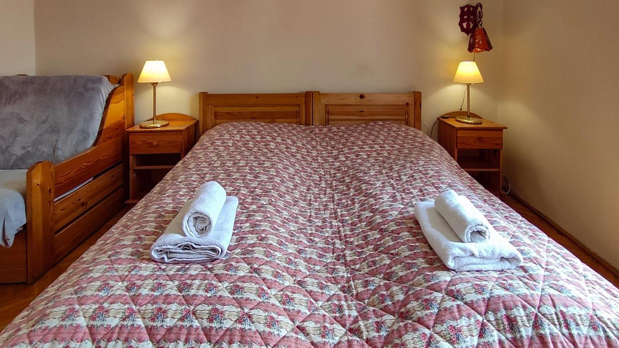 Afrodite Apartmanok Eger Luaran gambar