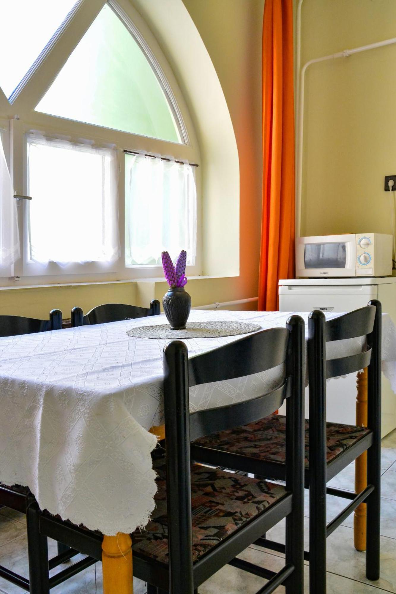 Afrodite Apartmanok Eger Luaran gambar