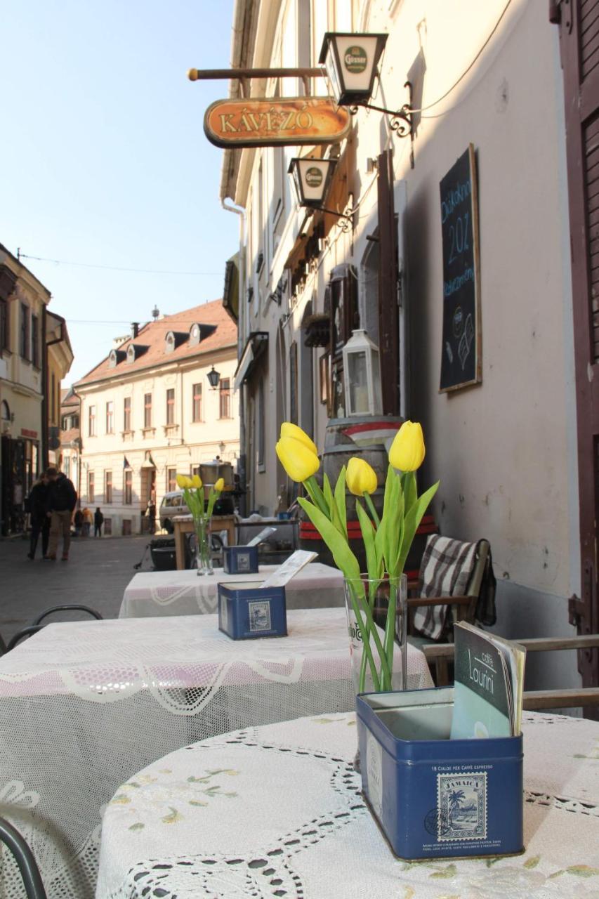 Afrodite Apartmanok Eger Luaran gambar