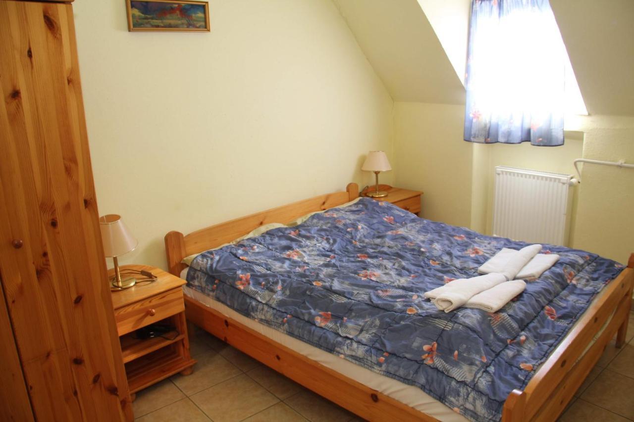 Afrodite Apartmanok Eger Luaran gambar